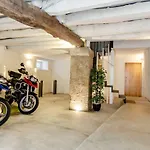 Amazing Penthouse In Historic Lejlighed