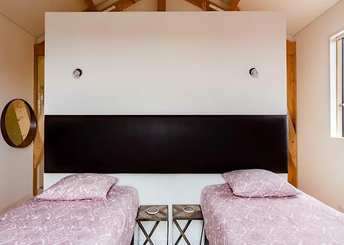 Amazing Penthouse In Historic Daire